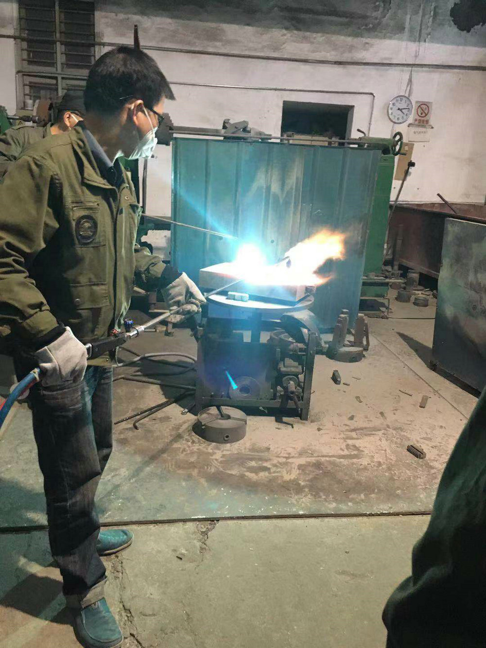 工件和設(shè)備11